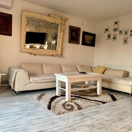Apartament Mala Oaza Čačak Zewnętrze zdjęcie