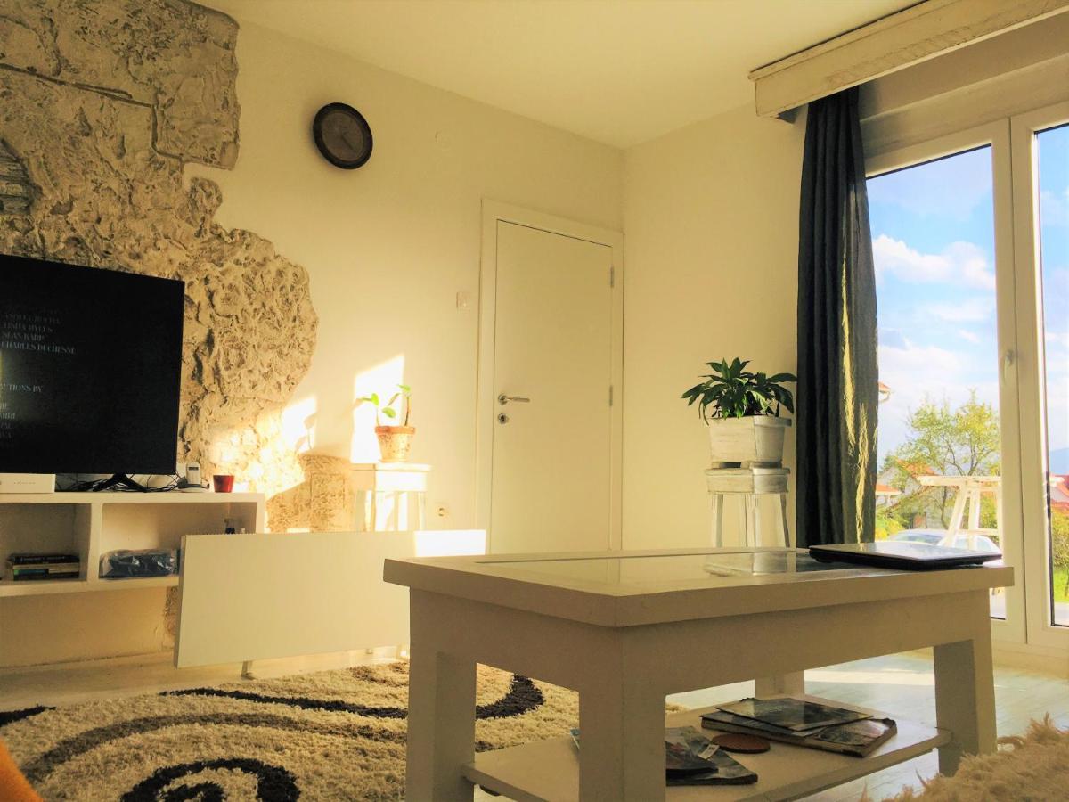 Apartament Mala Oaza Čačak Zewnętrze zdjęcie