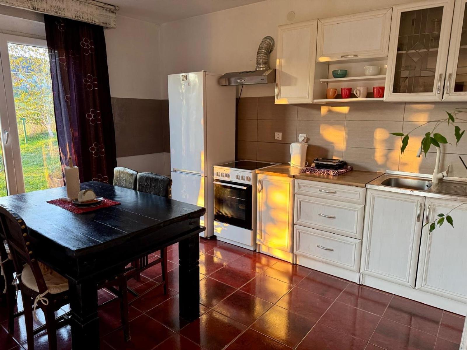Apartament Mala Oaza Čačak Zewnętrze zdjęcie